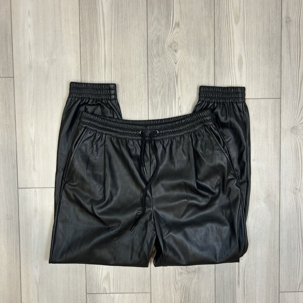 Zara Black Joggers for Casual Comfort